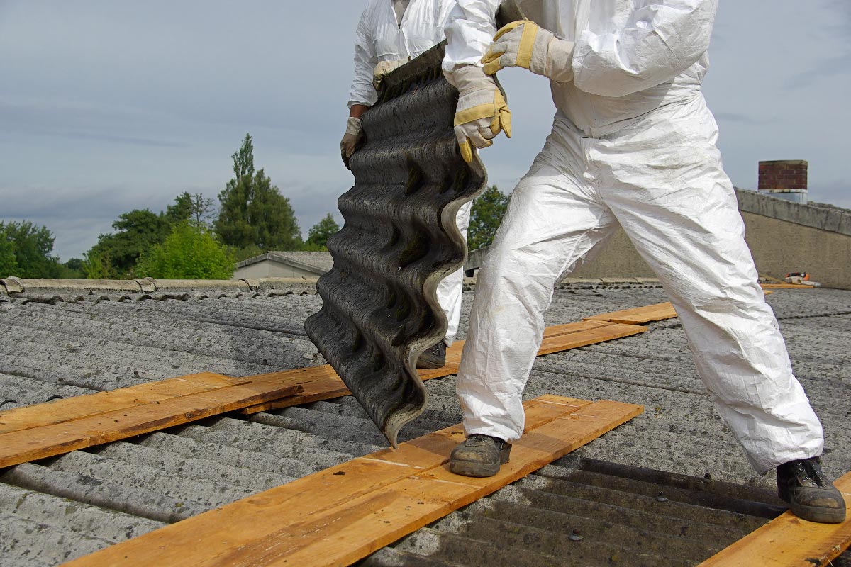 Removing asbestos roof