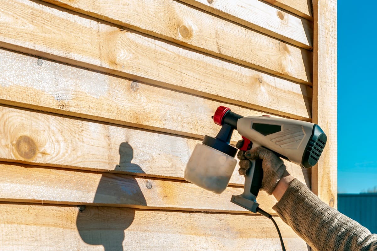 How Long Does It Take To Spray Paint A House Exterior - Spray paint on sidings exterior